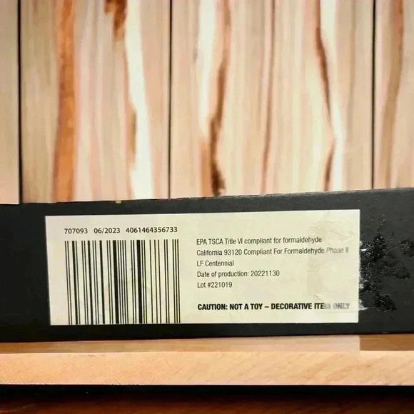 "Here Comes the Sun" and "Patriotic Kisses"  New W Tags Reversible Wooden Sign. - Picture 3 of 3